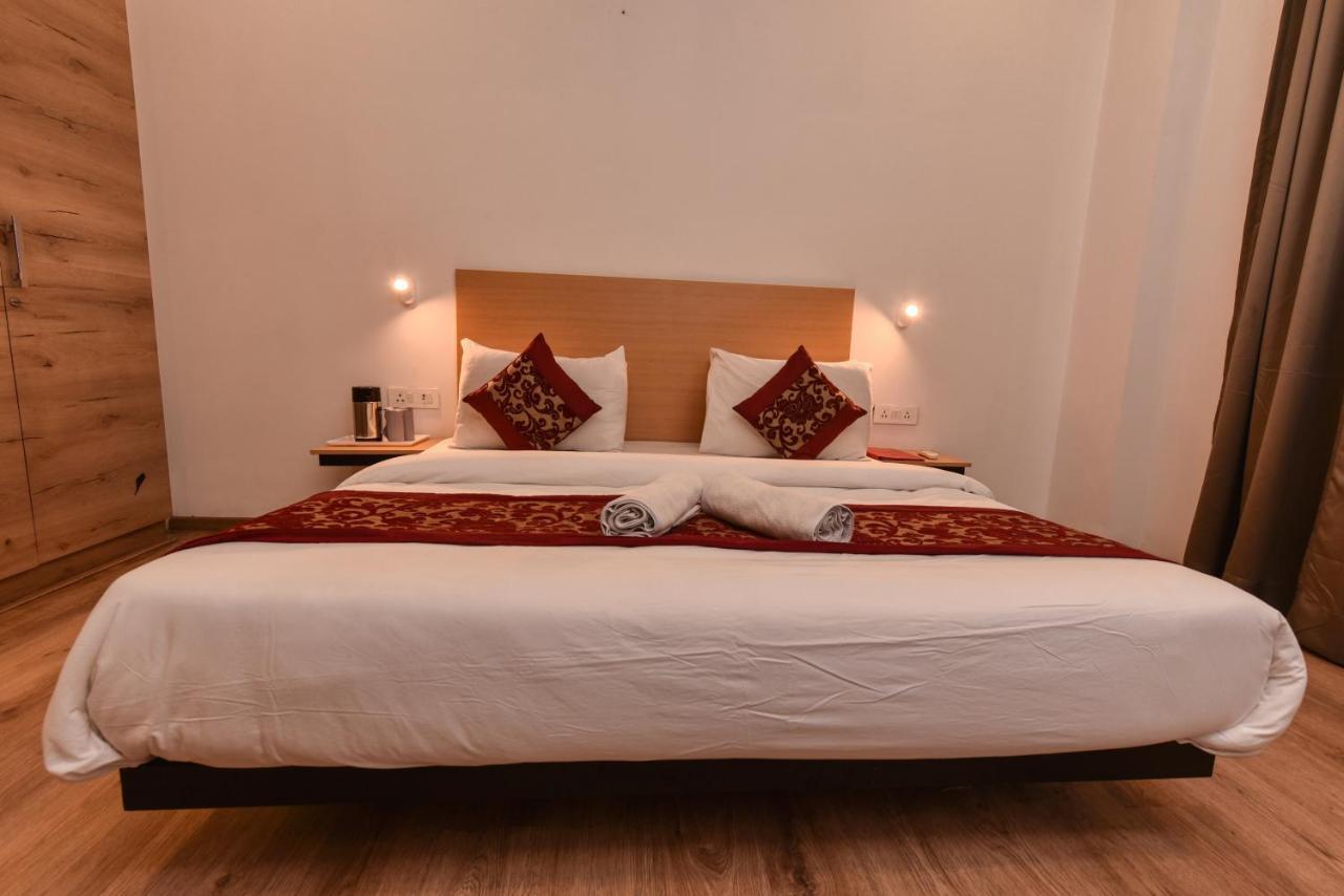 Hotel Red Saffron New Delhi Ngoại thất bức ảnh